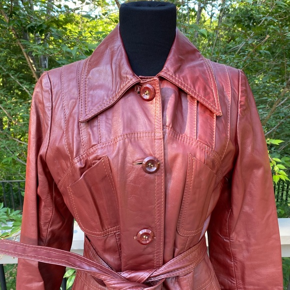 Vintage 70s Leather Tailored Belted Trenchcoat - Picture 4 of 16